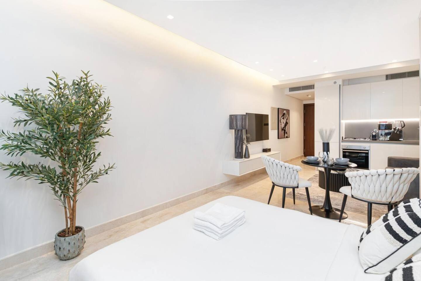 Appartement Trendy Studio! Walk To Burj Khalifasleeps 3! Dubai