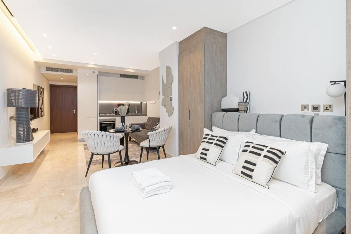Appartement Trendy Studio! Walk To Burj Khalifasleeps 3! Dubai